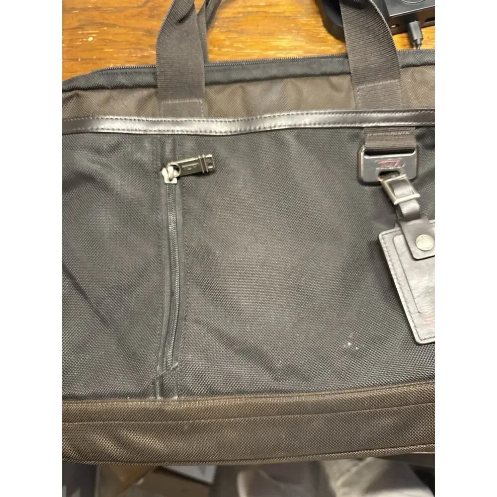 Tumi authentic alpha